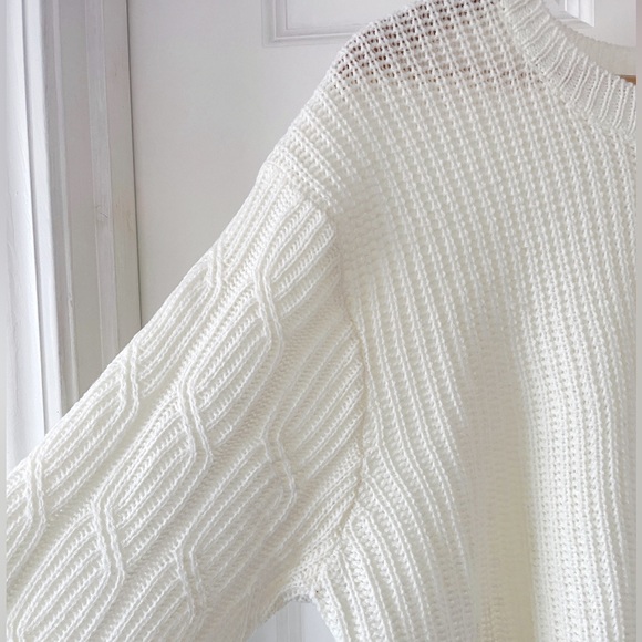 Love Change Italy Women’s Cream Crewneck Cable Knit Sweater 2X NWT - Picture 4 of 7